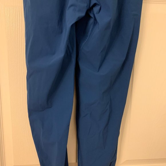 NWOT Lululemon Adapted State Jogger High Rise - Picture 9 of 16